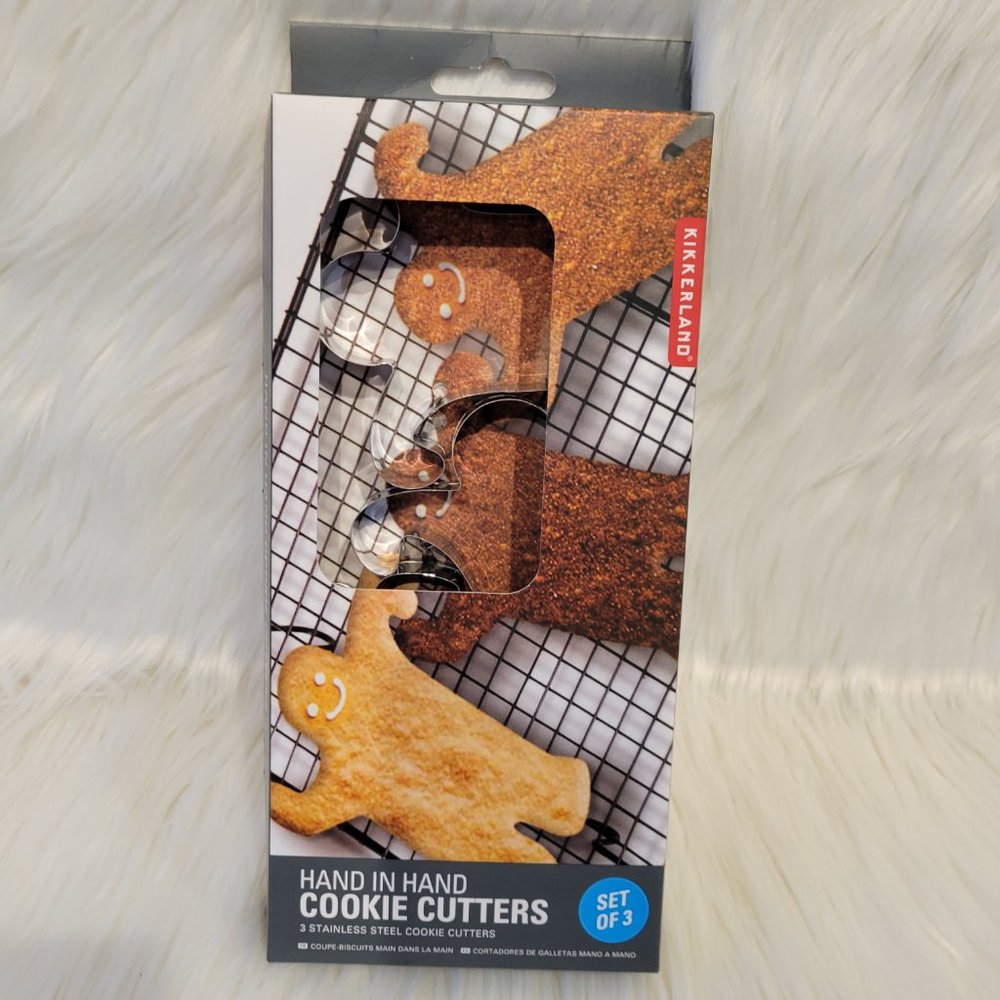Kikkerland Hand in Hand Cookie Cutters